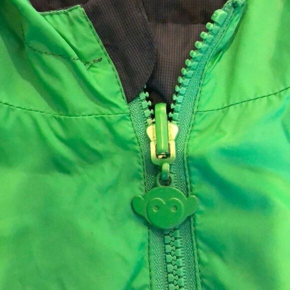 Appaman Boys Reversible Green & Navy Rain Jacket - Picture 4 of 7